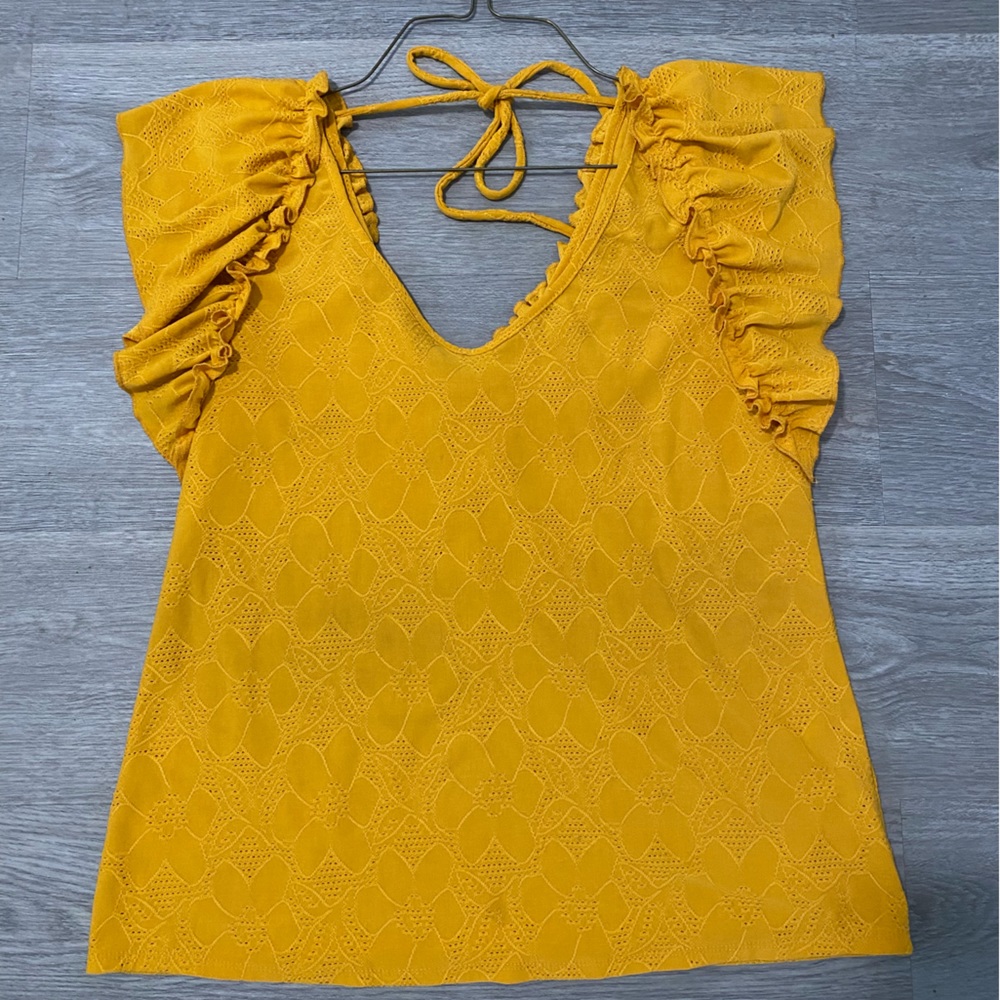 Perseption Concept flutter sleeve Mustard Yellow top Size large